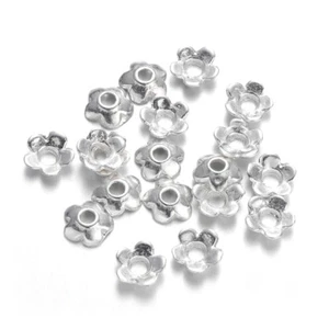 340 piezas/10 g tapas de cuentas de flores de latón 5 pétalos hallazgos suaves tono plateado diminuto 4 mm - Imagen 1 de 2