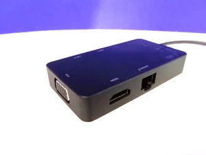 Microsoft Surface USB-C Travel Hub - Modell: 1941 - Bild 1 von 11