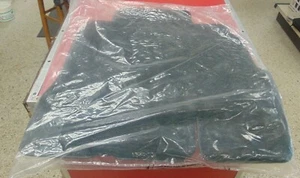 Tapetes JK asiento trasero Jeep Wrangler (DX9) ¡nuevos en paquete! - Imagen 1 de 2