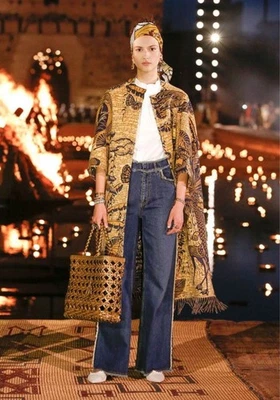 CALÇA JEANS USADA DIOR CORTE FRANJA BOA - Imagem 1 de 4