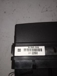08-11 09 10 BUICK LUCERNE CADILLAC DTS REAR FUSE PANEL JUNCTION BOX 13712250 OEM - Bild 1 von 3