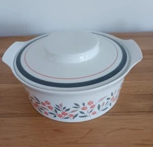 Johnson Brothers Lidded Casserole Dish "Pimpernel" 20cm Diameter Dining - Picture 1 of 10