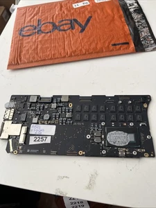Apple MacBook Pro A1502 13" 2013/14 Logic Board i5 2.6ghz 8gb SKU 2257 - Picture 1 of 2