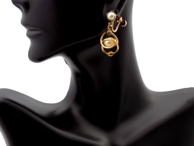 SIGNED  12K GOLD FILLED & PEARL SCREWBACK EARRINGS 5.7GR TW #3266 - Image 1 of 4