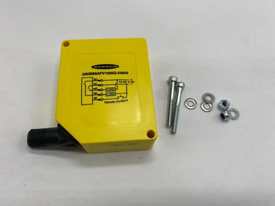 Banner Q60BB6AFV1000Q-33602 photoelectric sensor with hardware kit to mount - Image 1 of 4