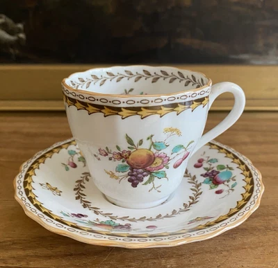 SPODE COPELAND Inglaterra Patrón Rockingham DEMITASSE TAZA Y PLATILLO De colección Foto 1 de 4