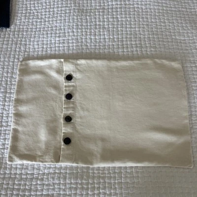 Funda de almohada lumbar de lino tejido de 4 botones marfil marfil POTTERY BARN contemporánea 16 X 26 Foto 1 de 4
