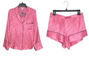 Victoria's Secret Pyjama-Shorts Oberteil Set Medium M rosa Satin Jacquard Logo 2-teilig - Bild 1 von 7