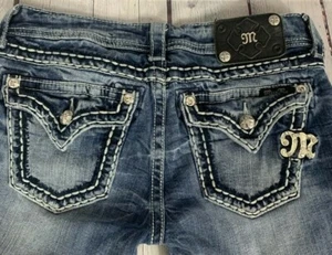 Miss Me Bootcut Jeans Size 28 Rhinestones Distressed Embroidered Flap Pockets - Bild 1 von 9
