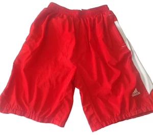 Adidas Mesh Lined Red Shorts Boys XXL 2XL Zippered Pockets Stretch Waist - Picture 1 of 6
