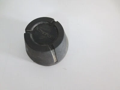 Kawasaki Bayou 220 1997 usado OEM cubierta de tapa central de cubo antipolvo de una rueda Foto 1 de 2