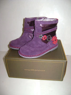 全新带盒 STRIDE RITE MEDALLION ROSLIN 女孩鞋 靴子 尺寸 7 M 紫色 皮革麂皮绒 — 第 1/4 张图片