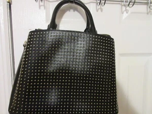 LADIES DKNY HAND BAG BLACK N.W.O.T...REDUCED - Picture 1 of 10
