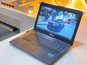 ASUS 14 F451M Intel N2815*500GB*WINDOWS 10Pro*HDMI*USB 3.0*14”LED#1179 - Picture 1 of 11