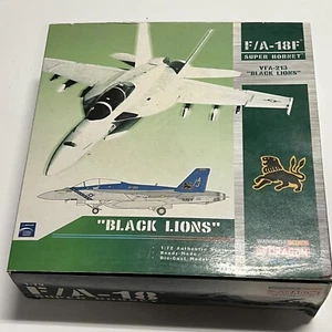 DRAGON WINGS 50271 F/A-18F SUPER HORNET 'BLACK LIONS' USN VFA-213 1:72 - Picture 1 of 9