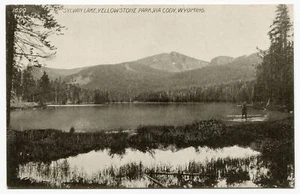 RPPC Sylvan Lake Yellowstone Park Via Cody Wyoming HTT Co. 1699 um 1920 - Bild 1 von 2