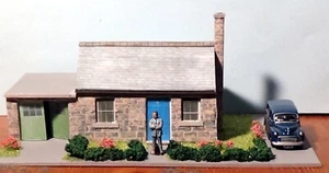 TT :120  scale, Stone Bungalow, ** ready made ** - Picture 1 of 4