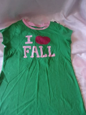 CAMISETA PARA NIÑA TALLA GRANDE ''I LOVE FALL'' 100% ALGODÓN VERDE Foto 1 de 2