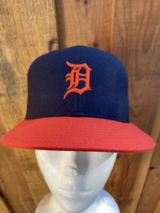 VINTAGE 90s NEW ERA DETROIT TIGERS 5950 DIAMOND 6-3/4 ROAD BILL HAT DEADSTOCK - Picture 1 of 7