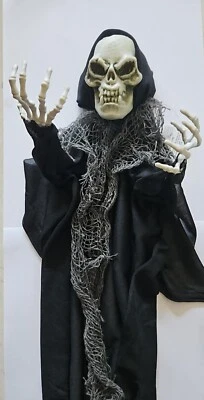 XXL Halloween Deko Skelett Totenkopf Hänger 70 cm Hoch Bewegliche Hände Karneval - Bild 1 von 4