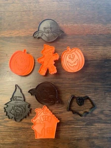 Vintage Halloween Wilton Cookie Cutter Lot - Picture 1 of 7