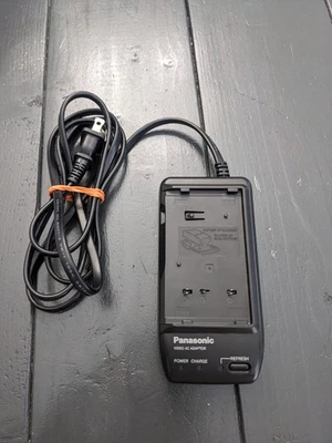 Cargador de batería para videocámara Panasonic PV-A19 VHS-C probado funcionando Foto 1 de 2