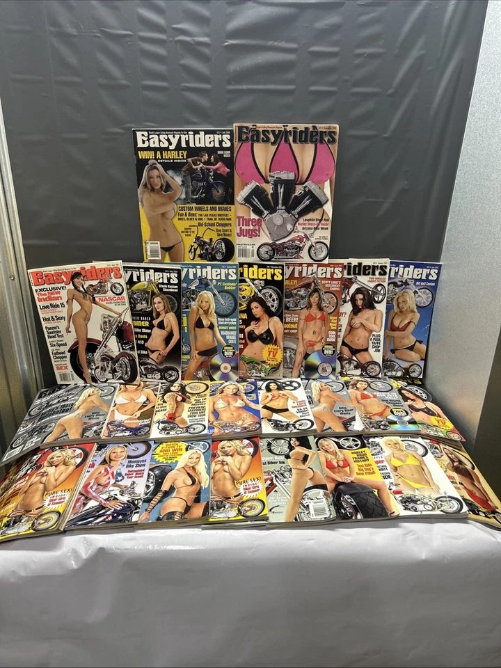 LOT OF 25 VINTAGE BIKER MAGAZINES EASYRIDERS COLLECTOR - Image 1 of 4