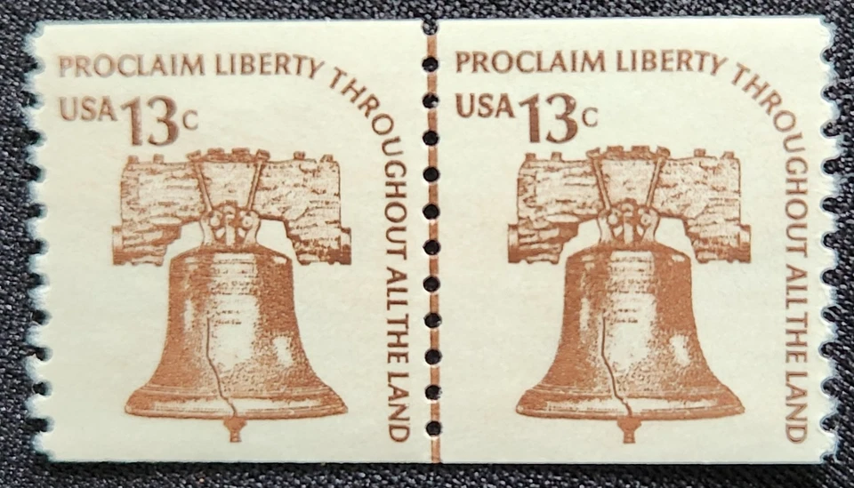 US Scott 1618 - Liberty Bell - MNH - 1975 Issue - Coil Line Pair - Image 1 of 1