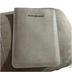 Michael Kors iPad Mini/Tablet Sleeve Dove Grey Case - Picture 1 of 3