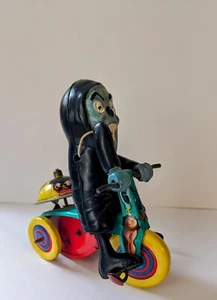 Scarce Vintage Marx NUTTY MADS Monster Goblin Tricycle Wind-up 1960s - Picture 1 of 7