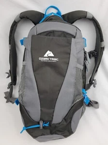 Zaino scuola escursionismo Ozark Trail Finley Creek zaino da giorno taglia media borsa 17x9x5 - Foto 1 di 17