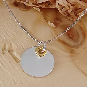 Collana in Argento 925 con Ciondolo Rotondo e Cuore Dorato, Catenina Delicata - Foto 1 di 12