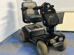 Used Shoprider Cadiz Mobility Scooter 8mph, Excellent Condition, New Batteries - Picture 1 of 9