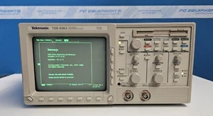 Tektronix TDS430A Digitizing Oscilloscope 400MHz 2CH 100MS/s - Bild 1 von 2
