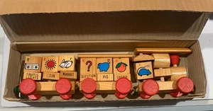 TREN ALPHABETH DE MADERA NATURAL DE COLECCIÓN.BLOQUES REDACTADOS EN IMÁGENES.PINTURA NO TÓXICA. - Imagen 1 de 5