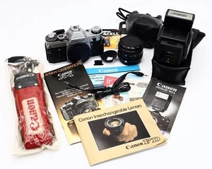 Vintage Canon AE-1 35MM Camera w/ 50mm 1:1.8 Lens, Speedlite 199A, & Accessories - Imagen 1 de 19