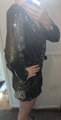 Playsuit Schwarz/Gold Glitzer mit Gürtel, Party/ Silvester Gr. M / 38 - Bild 1 von 4