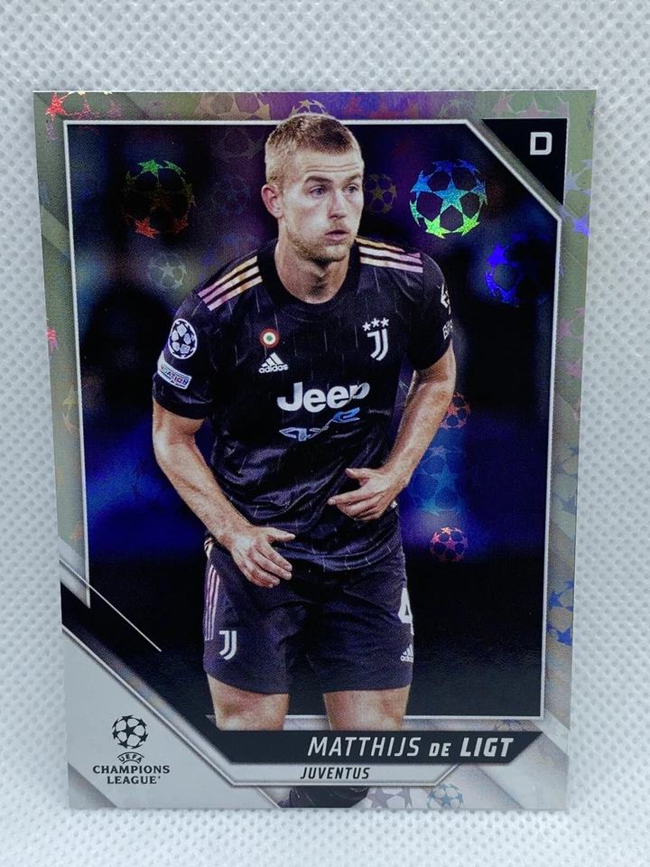 2021-22 UEFA Champions League Base Starball Foil #44 Matthijs de Ligt - Image 1 of 2