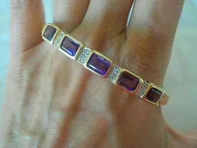 Brazalete brazalete de amatista creado en laboratorio esmeralda de 5 quilates enchapado en oro amarillo de 14 quilates para mujer Foto 1 de 4