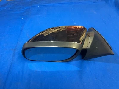 Espejo retrovisor térmico eléctrico Ford Taurus Limited 2010-2016 para conductores con lámparas de charco, cromado Foto 1 de 4