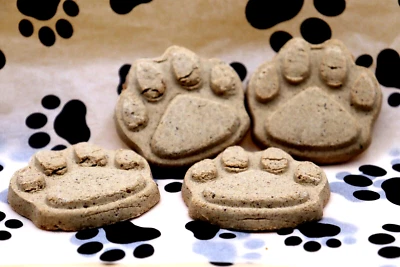 Pointer Peanut Butter Flavoured Paws Dog Treat Biscuits Crunchy Oven Baked - Image 1 of 4