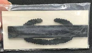 US ARMY CIB 1969 Vietnam Era - NOS - Subdued - Picture 1 of 5