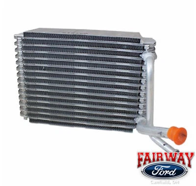 2005 thru 2017 Expedition Navigator OEM Ford AC Evaporator Core 5L1Z-19860-CA - Image 1 of 4