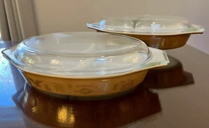 Vintage PYREX Early American 1.5qt Divided Casseroles Set Brown/Gold Amazing Cnd - Picture 1 of 24