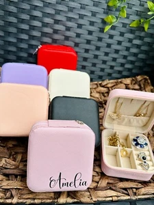 Personalized Jewelry Box, Personalized Gifts for her, bridesmaid gifts, Birthday - Picture 1 of 4