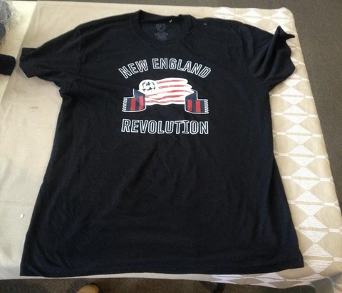 MLS Mens Black L Large Cotton Blend New England Revolution Shirt 254 Cover