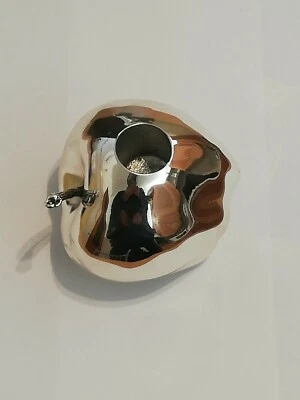 Soprammobile a forma di mela in pura resina ricoperta in Argento 925 argenteria - Immagine 1 di 4