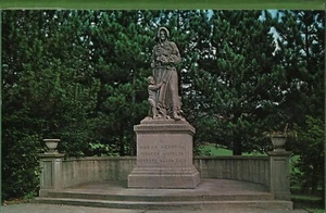 Vintage West Virginia Postcard Madonna of the Trail Monument Wheeling  - Picture 1 of 4