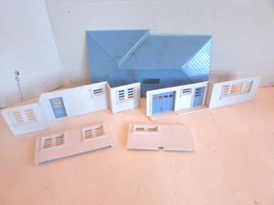 Vtg Bachmann Plasticville Ranch House Model Kit Blue Roof 0-027 incomple M34 - Picture 1 of 2