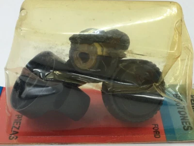 GUÍA DE VENTANA DE PLÁSTICO AUTOMOTRIZ MOTORMITE / DORMAN 45330 PARA CHEVROLET, GMC Foto 1 de 4